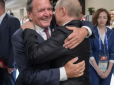 Ексканцлер Німеччини після зустрічі з Путіним заявив, що Кремль хоче переговорів